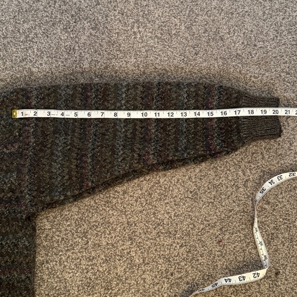 Vintage 70% Wool and 30% Alpaca Italian made knitted women’s sweater size Medium - Picture 11 of 11